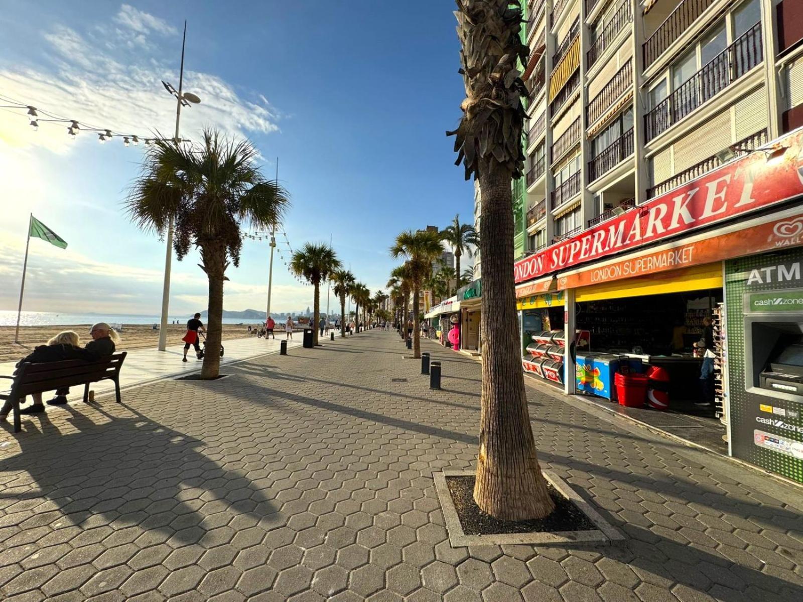 Las Damas Benidorm Exterior photo